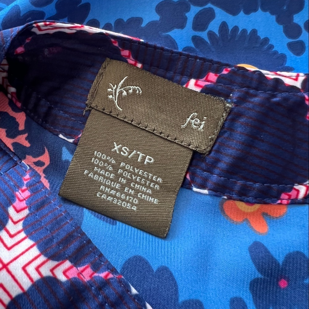 Like New! Fei Mixed Print Floral and Ruffle Sleeve Top - Picture 8 of 8